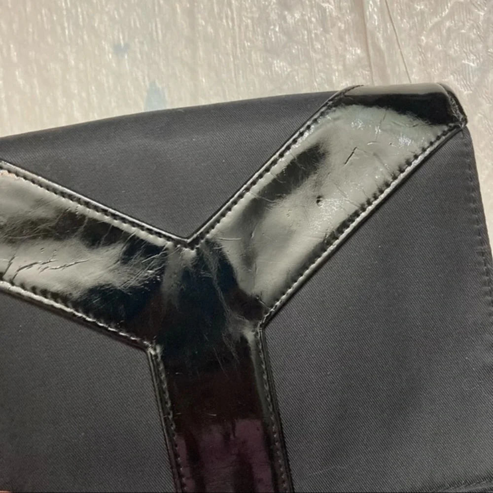 YSL YVES SAINT LAURENT black cosmetic bag with built in Mirror